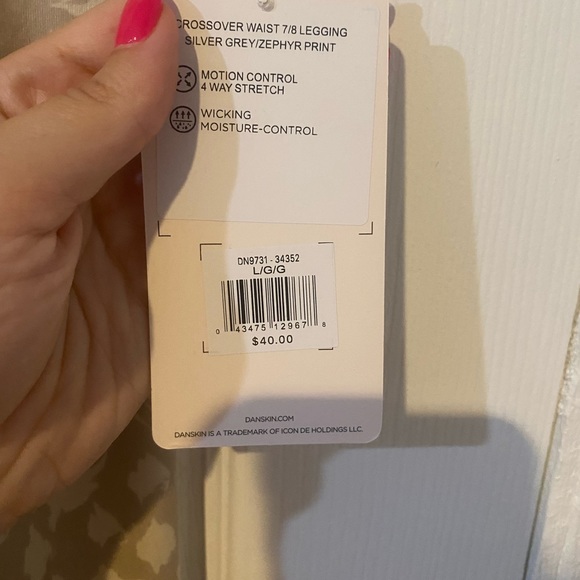 NWT Crossover waist Floral Print Leggings - Picture 3 of 5